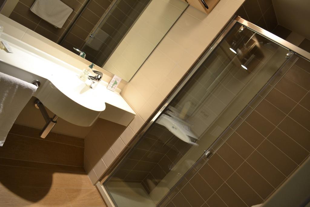 Golf & Hotel De Falnuee Mazy Phòng bức ảnh